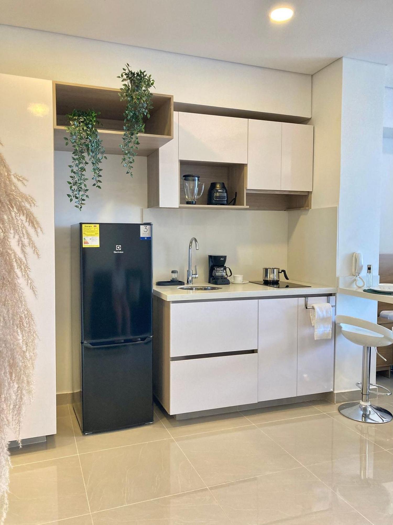 Cb1242 | Estudio Moderno Con Diseno Natural Y Piscina * Cartagena