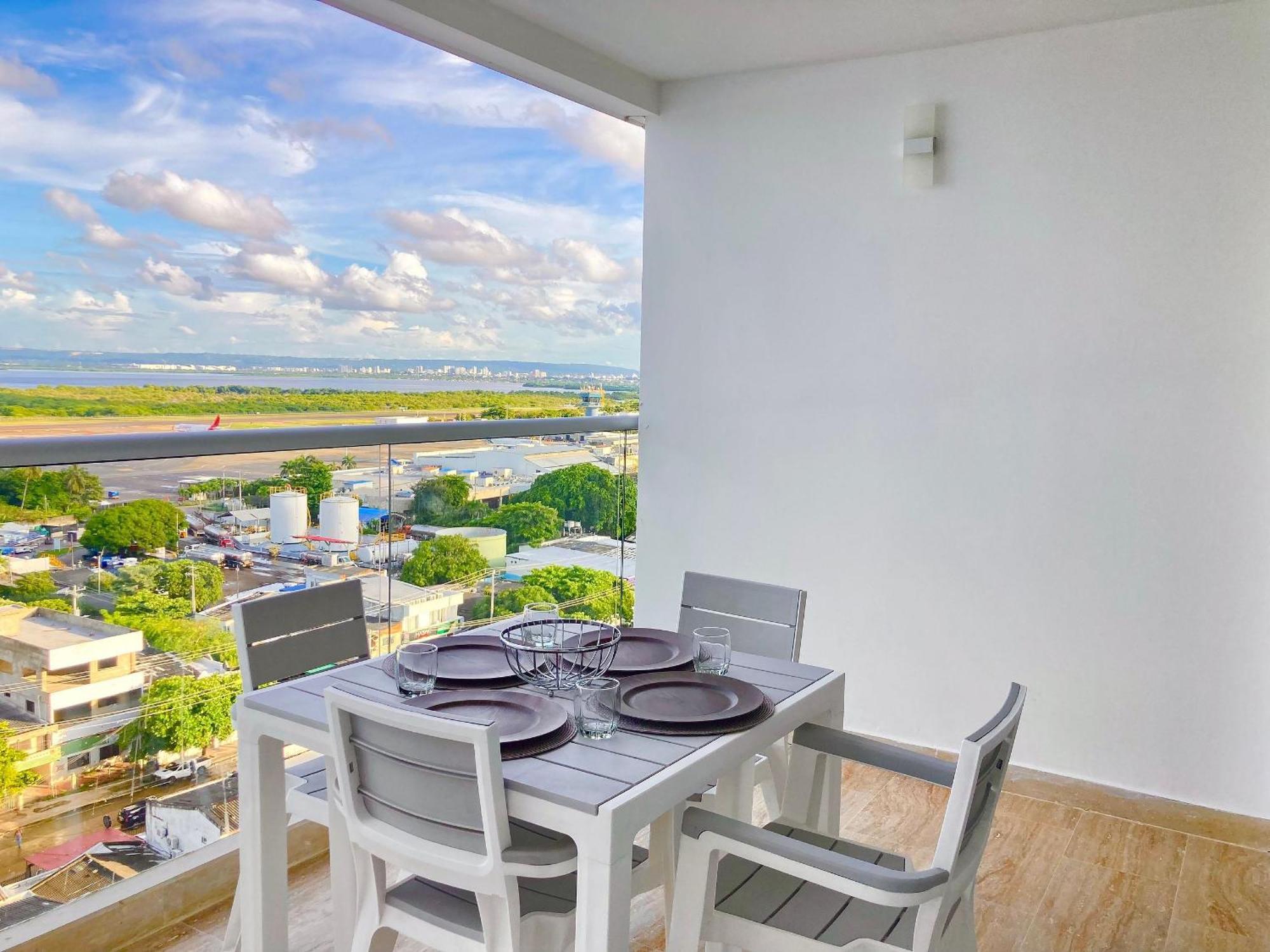 Cb1242 Crespo Frente Aeropuerto Vista-lago Apartamento