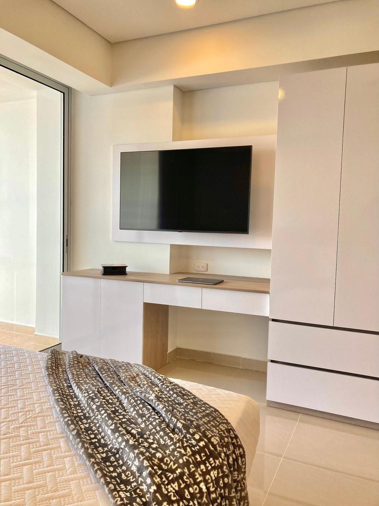 Apartamento Cb1242 Crespo Frente Aeropuerto Vista-lago *