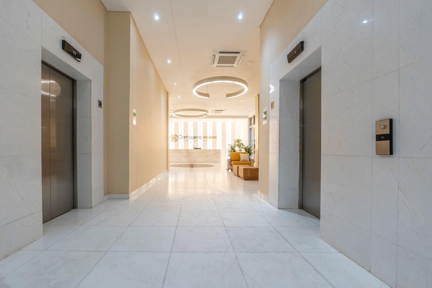 Cb1242 Crespo Frente Aeropuerto Vista-lago Apartamento *